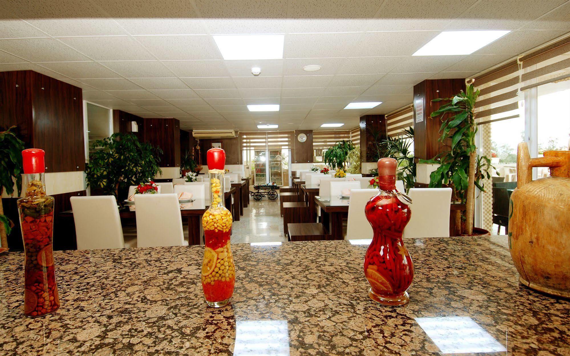 Lara Diamond Hotel Antalya Buitenkant foto